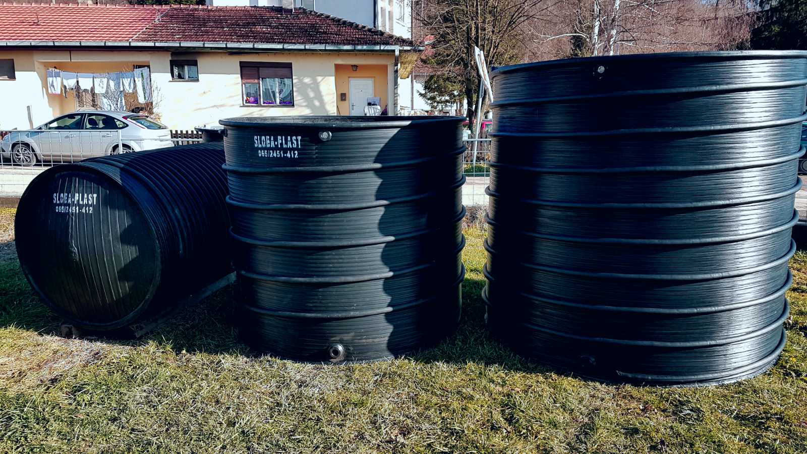 Plastična kaca za fermentaciju voća i navodnjavanje